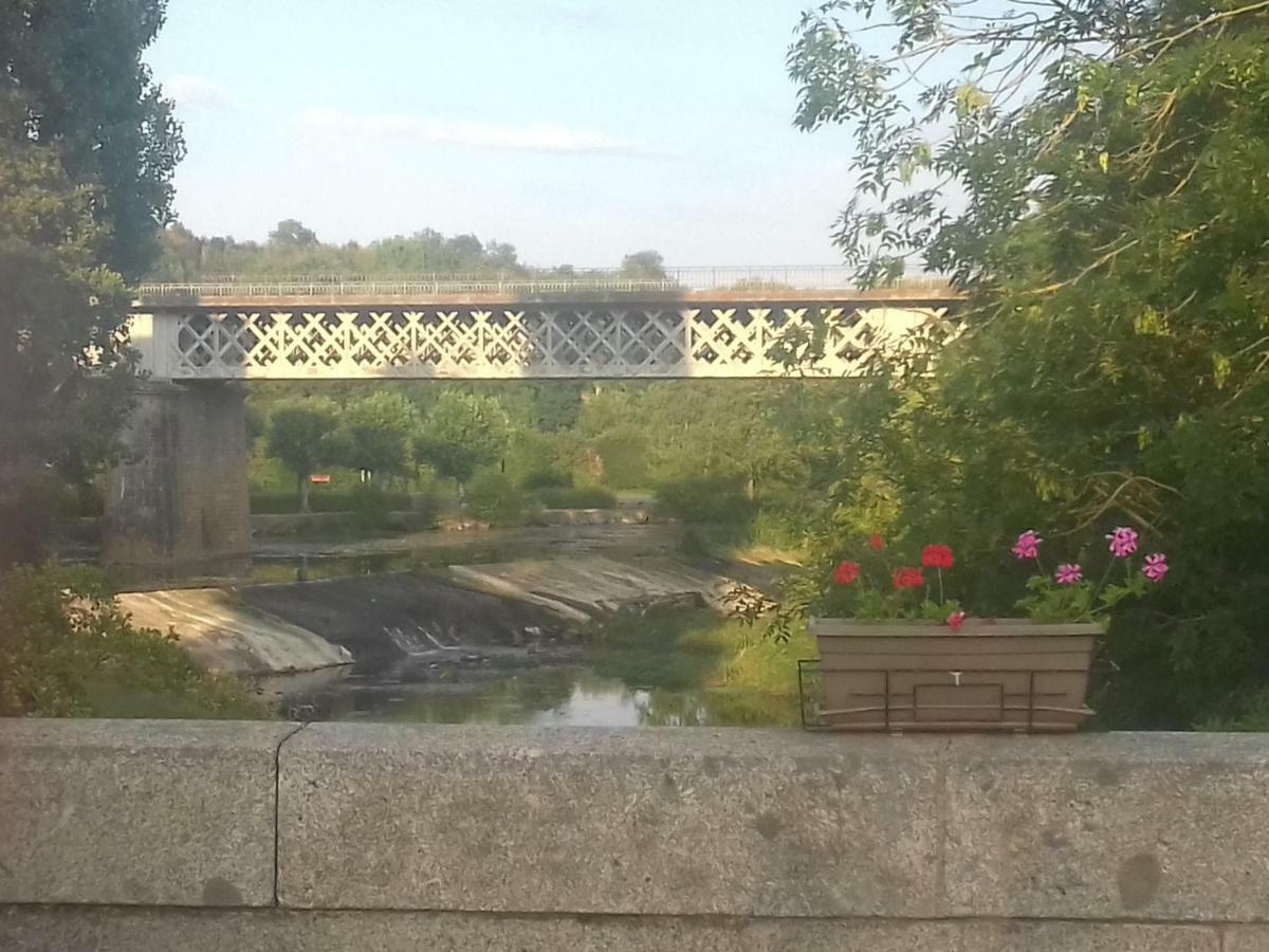 Les Du Thouet Apartamento *
