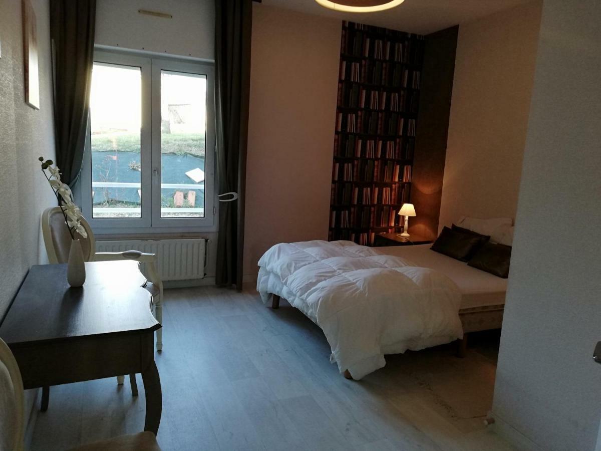 Les Du Thouet Apartment *